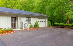 993b Oak Creek Road, Franklin, NC 28734