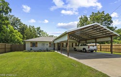 1223 Saint Augustine Drive, Pearl, MS 39208