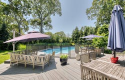 22 Bay View Road West, Southampton, NY 11968