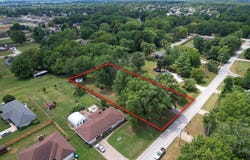 4362 W Weaver Road, Battlefield, MO 65619