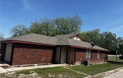 1703-1711 Taylor Street, Lampasas, TX 76550