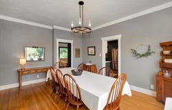 2531 E 1st St, Duluth, MN 55812