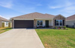 28 Candlelight Drive, Conway, AR 72032