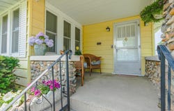 425 Gernhart Avenue, Mishawaka, IN 46544-2545