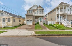 102 E 8TH AVENUE, NORTH WILDWOOD, NJ 08260