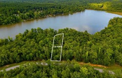 329 Terrapin Pointe Drive, Hodges, SC 29653