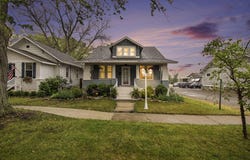 22 S Smith Street, New Buffalo, MI 49117