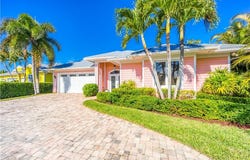 1539 SW Albatross Way, Palm City, FL 34990