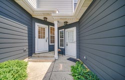517 Woodcrest Drive, Mundelein, IL 60060