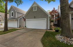 5817 Park Circle, Shawnee, KS 66216