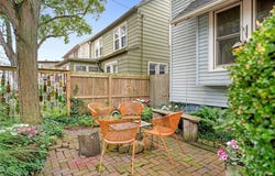42 Charlotte Street, Akron, OH 44303