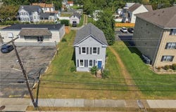 607 E Pembroke Avenue, Hampton, VA 23669