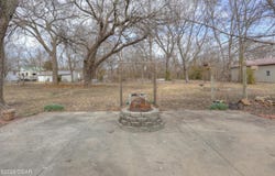 114 E Howard Street, Girard, KS 66743