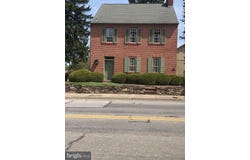 206 E KING STREET, EAST BERLIN, PA 17316