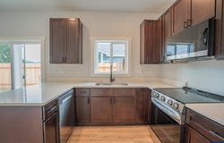4517 Live Oak St, Sweet Home, OR 97386