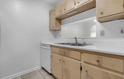 3918 Gaffney Loop unit: B, Tallahassee, FL 32303