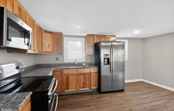 10 W EAST Street, DELMAR, MD 21875