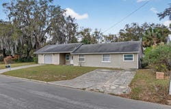 1109 E 8TH AVENUE, MOUNT DORA, FL 32757