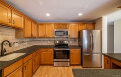 8228 Vicksburg Place, Clay, NY 13027
