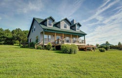 8404 Fossilsaurus Lane, Ash Grove, MO 65604