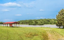 749 Lakeview Drive, Leslie, MO 63056