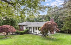 13 Oxford Dr, Livingston Twp., NJ 07039-1406