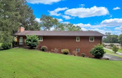 1002 Northview Drive, Lenoir City, TN 37771