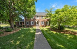 414 S State Street, Lexington, NC 27292