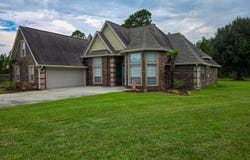 3107 Village Circle, Ocean Springs, MS 39564