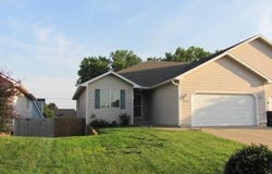2316 Applewood Ln, Salina, KS 67401