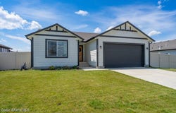 10514 N Liverpool Loop, Hayden, ID 83835