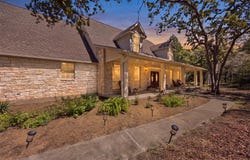 197 Elm Wood Dr, Elgin, TX 78621