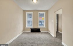 327 E COLLEGE AVENUE, YORK, PA 17403