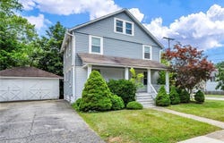 60 Woodrow Avenue, Bedford, OH 44146