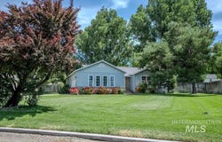2618 Martin Dr, Hagerman, ID 83332-5055