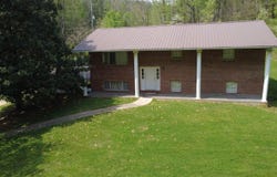6 Atha Road, West Hamlin, WV 25571