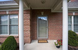 145 Sugartree Lane, Versailles, KY 40383