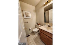 73 VILLAGE DRIVE, SCHWENKSVILLE, PA 19473