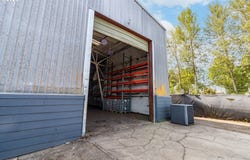 3195 Meadow LN, Eugene, OR 97402