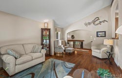 562 Blackhawk Rd, Boulder, CO 80303