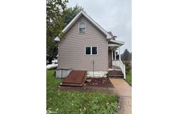 301 S 2Nd Street, Farmington, IA 52626