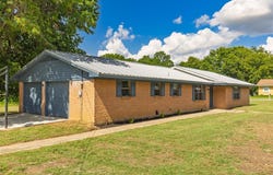 304 Washington Street, Wolfe City, TX 75496