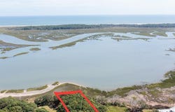Gillette Pl., Murrells Inlet, SC 29576