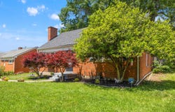 129 St.  James Drive, Lexington, KY 40502