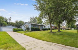 1704 Rainbow Drive, Marshalltown, IA 50158