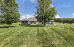 121 Linnridge Drive, Heath, OH 43056