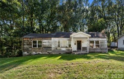 509 E Church Street, Dallas, NC 28034