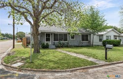 1507 N Cleveland Avenue, Cameron, TX 76520