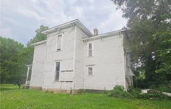 204 S Elm Street, Ottawa, KS 66067