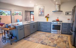 10 Comanche Court, El Prado, NM 87529-0000